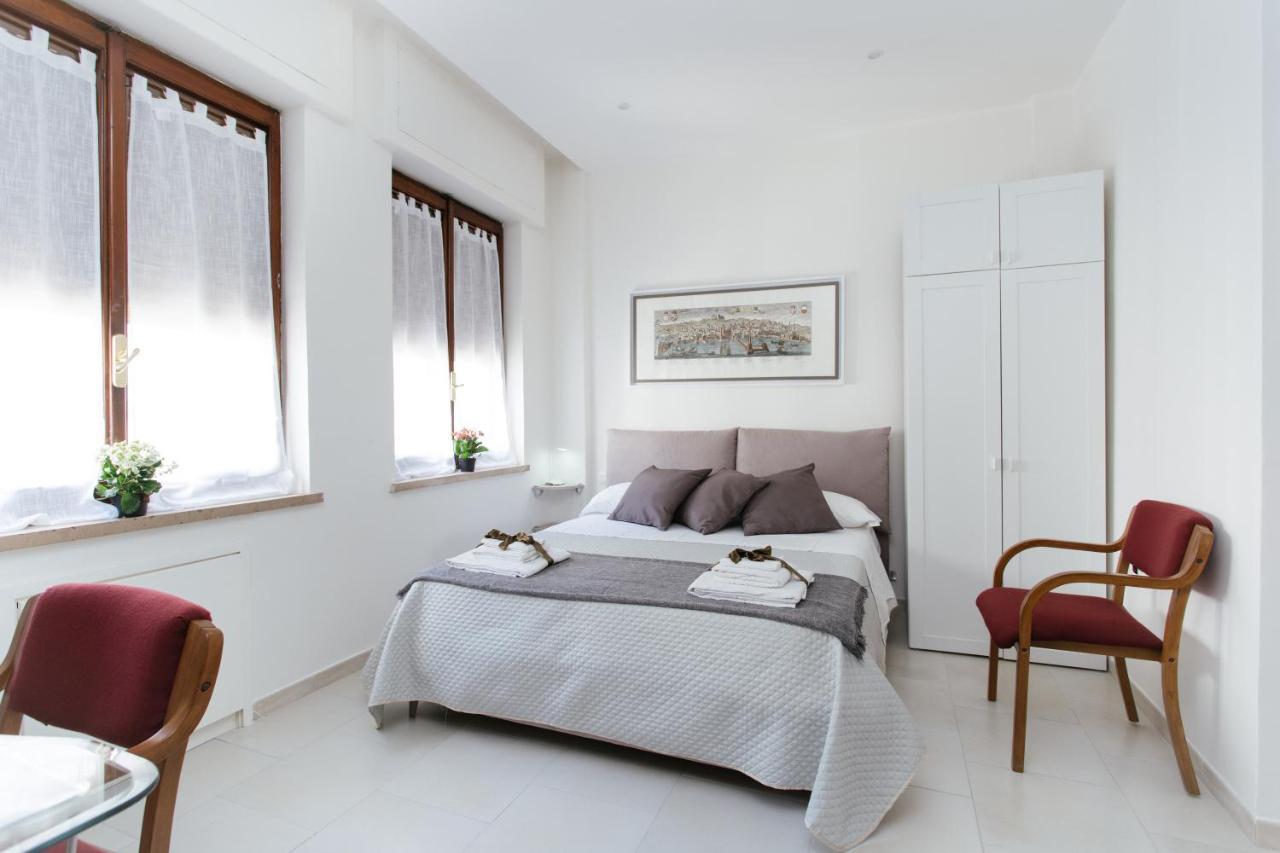 Apartamento Al Centro Di Napoli Exterior foto