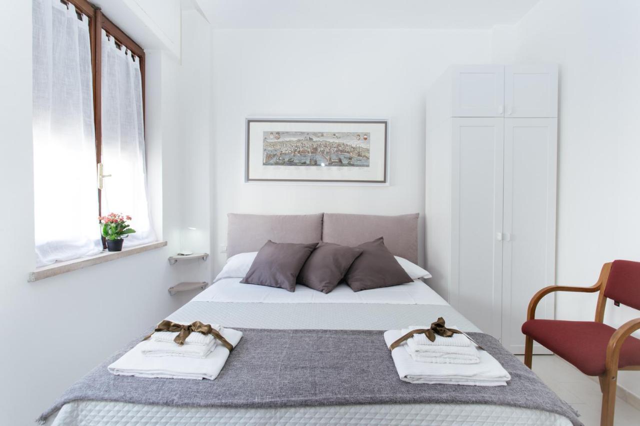 Apartamento Al Centro Di Napoli Exterior foto